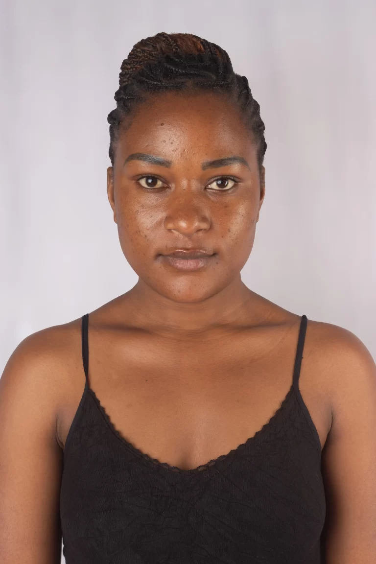Dorine Minayo polaroid